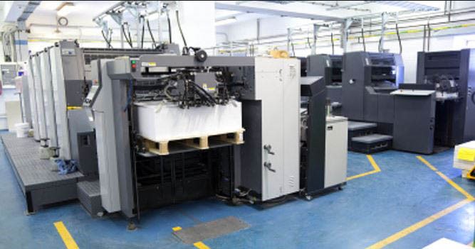 THE DIFFERENCE BETWEEN DIGITAL PRINTING AND LITHOGRAPHIC PRINTING